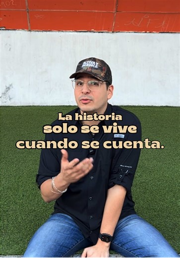 A MANERA DE ADVERTENCIA… Este video es el banderazo oficial de algo que honestamente no sé a dónde me va a llevar. Pero sí tiene un propósito: Que nosotros, como victorenses y tamaulipecos, nos sintamos orgullosos de lo que somos y de dónde venimos. Porque la historia no son solo nombres y fechas. Es identidad. Es contexto. Es el espejo que nos dice quiénes somos y la brújula que nos muestra hacia dónde podemos ir. Los conocimientos y experiencias del pasado no deberían ser un dato aislado en un