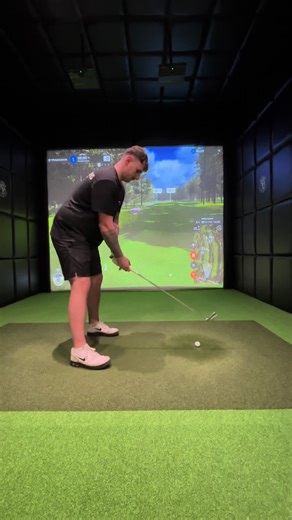 Mastering Golf Techniques with Advanced Simulators