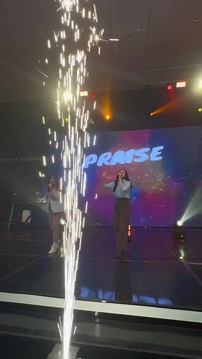 PRAAAIIISEEEE THE LORD!! #jesuscenterchurch #sundays #jcccijantung #jccyouth #church #praise #worship #jccworship