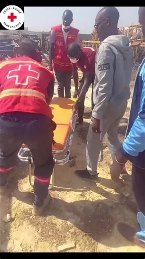 Revivez les moments forts de la journée de simulation en secours d’urgence et sécuritaire organisée par le Comité Départemental de Pikine pour vivre l’expérience et découvrir la richesse de porter secours à son prochain. Faisons tout avec le Coeur ♥️ Merci la Croix-Rouge de Pikine et ses partenaires pour cette belle initiative.