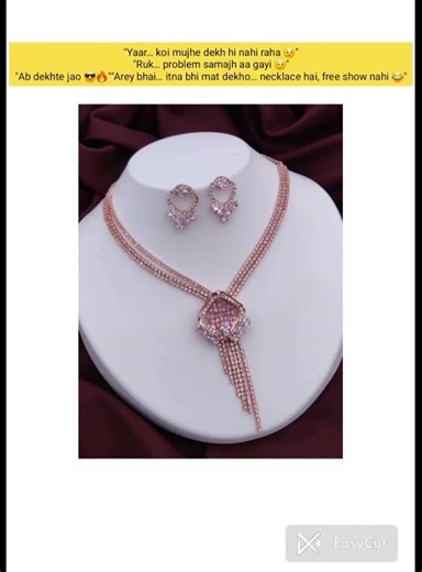 “Outfit boring? Necklace lagao, problem solve 😄”“Itna cute ki mirror bhi sharma jaye 😆”