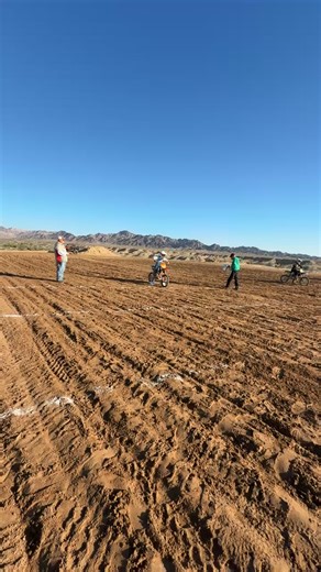 Beautiful morning for racing! Watch us live on Racing Jack YouTube at 11:20am west / 2:20pm east | CycleDrag