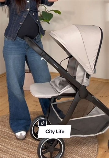 Wer könnte Kinderwagen-Empfehlungen besser aussprechen, als eine Schwangere Zweifach-Mama? Wenn Ihr gerade auf der Suche seid oder in der Kinderwagen-Recherche steckt- dann HEAR ME OUT! 👀🫶🏼 #abcdesign #kinderwagen #momlife #momof2 #schwanger