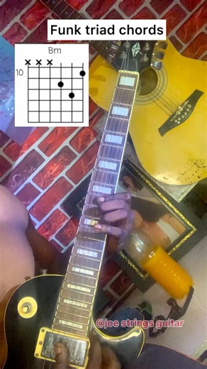 Hot funk triads chords | Joe strings GuitarTv
