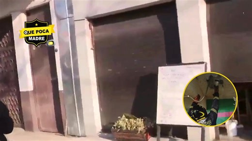 🚨😱 EXPLOSIÓN DE OLLA EXPRESS DEJA UNA PERSONA LESIONADA EN LA CDMX 💥🚑 🔴 Esta mañana se registró la #explosión de una olla express al interior de un local de comida ubicado sobre la Calzada San Simón, casi esquina con la calle Zoltan Kodaly, en la colonia San Simón Tolnahuac, de la alcaldía #Cuauhtémoc, #CDMX. Una persona resultó lesionada y tuvo que ser trasladada a un hospital cercano. 🎥: Isidro Corro/Azteca Noticias #Bomberos_CDMX #SSC_CDMX 👉🔴Síguenos en nuestro canal de YouTube 👇👇 h