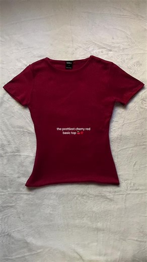 who else in love w this #shopatmera #merabasics #mera #merabasictop #ootd