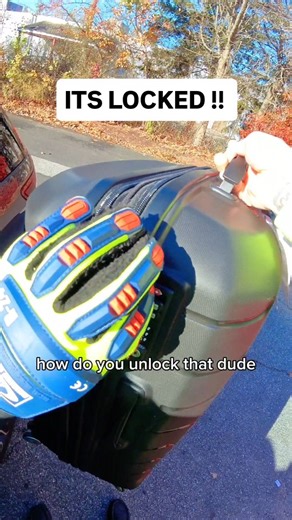 I found a locked suitcase abandoned in a dumpster!! #dumpsterdiving #scary #locked | Dumpster Dive King