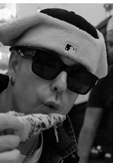 O Mare: Exploring Ocean Depths and Mysteries