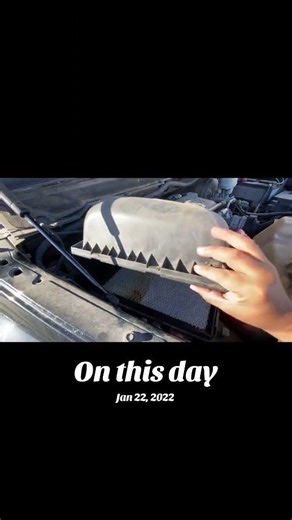 Dodge Ram Hemi 5.7 2004 - 2008 Air Filter Replacement #onthisday #carmaintenance #RookieRepairs