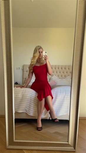 Btw what’s your favorite color? ❤️