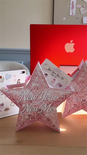 ‏اللي تسمع اسمها توقف 🤣🎀🍨💌🪄