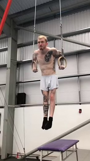 Learn the ring muscle up with a former Olympian gymnast 👀🥇 #gymnastics #rings #olympics #teamgb #muscleup #ringmuscleup #upperbody #strength | Nile Wilson