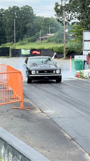 This week, we’re at the Edelbrock Race Center and Pat Musi Racing Engines in Mooresville, NC, shooting video of Pat’s personal ’67 Camaro to show off the power of the Edelbrock/Musi 555! No trip to PMRE is complete without a trip down the dragstrip! Check out some of the behind-the-scenes action from the shoot. Also, we have more video coming of a very special reveal for fans of Street Outlaws. If you remember Lizzy’s “Norma Jean,” you’re going to love it – STAY TUNED! #Edelbrock #PatMusi #PMRE 
