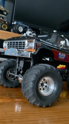 BLACKFOOT got a new pair of ALUMINUM Rims TRX4mt. #traxxas #trx4mt #aluminum #amazonfinds