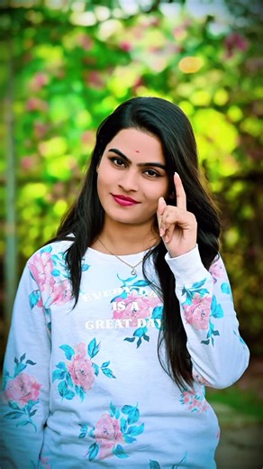 Vishakha Dk on Instagram: "❤️‍🩹Sigo preetina kalko bedi🫶🏻 . . . . . . . . @vishakha_sss_gaikwad #UKGIRL🔥😎 #kannada #reels #foryou #foryoupage #kannadati #kannadadubsmash #kannadaofficial #sandalwood #artist #actor #sandalwoodbeauty #sandalwoodadda #sandalwoodactress #makeup #Instagram #instagood #love #photography #photooftheday #instadaily #likeforlikes #picoftheday #fashion #instalikes #beautiful #photoshoot#viral #audio #makeup"