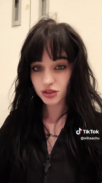 Niki (@nihaachu)’s videos with original sound - ᶻ 𝗓 𐰁