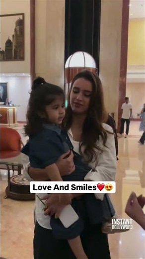 😊 Love And Smiles #PositiveVibes #SmileMore #HappyMoments