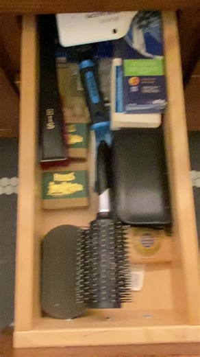Bathroom Drawer Before and After #cleartheclutter #neatorganizing