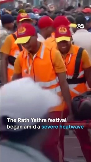 Hindu devotees faint at festival in India due to extreme heat | DW News