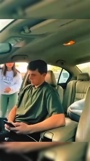 Popoy Basher on Instagram: "Smashing door prank🤣🤣🤣"