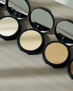 1.6K views · 35 reactions | Universal translucent + 5 sheer tinted shades = a soft matte finish for everyone. Now in pressed form.  NEW ORIGINAL MINERAL VEIL Pressed Setting Powder won’t compete with makeup, it complements it. Shop: https://bit.ly/2W8GtER  | bareMinerals | Facebook
