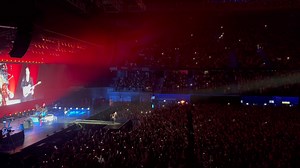 42K views · 1.1K reactions |  ¡Impresionante el #WiZinkCenter con “Labios compartidos” de Maná! | Movistar Arena España | Facebook