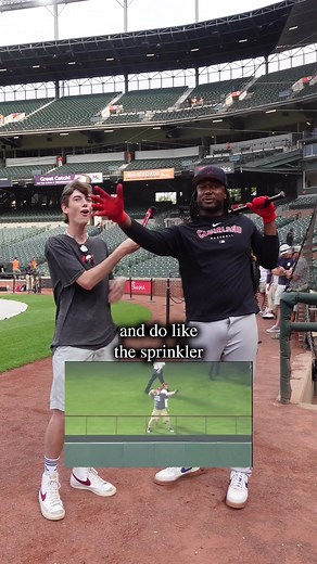 Who remembers this fan in Texas??😂this fan was an absolute legend back in Arlington💯and everyone misses the home run berm in center field😢what other super fans do you know?🤔#mlb #baseball #baseballfan #homerun