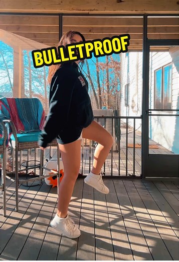 Locked it in !! 🔐 #bulletproof #linedance #catalan #fyp #dance