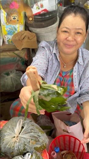 🇻🇳 Wrapped in Banana Leaves🍃 Vietnamese Sausage🍖 Vietnamese Pork Sausage Wrapped in Banana Leaves...