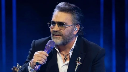 Manuel Mijares canta cumbia de Los Ángeles Azules y sorprende a su hija Lucerito: VIDEO