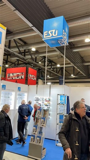 Erlebnis Modellbahn 2026: ESU Neuheiten - V100 DR in H0