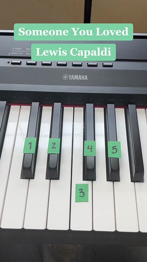 Easy Someone You Loved piano tutorial! #foryoupage #fyp #foryou #lewiscapaldi #someoneyouloved #pianotutorial #pianocover #piano #fypage
