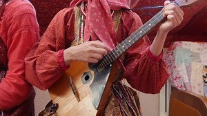 clip-28986499-folk-music-russian-ensemble---woman-costume