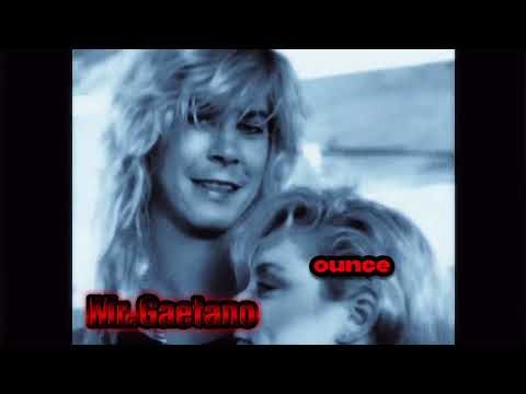 Guns N' Roses - Sweet Child O' Mine (Official Video)