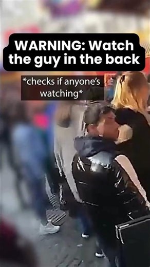 Watch the guy in the back... 😱 (Caught Red-Handed!) #metro #securephone #pickpocket