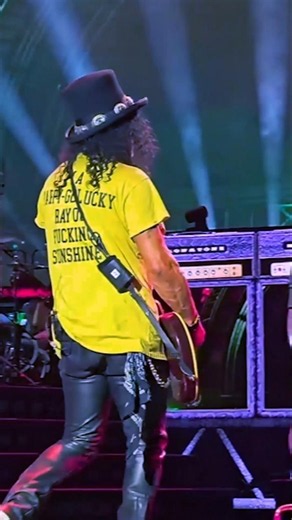 Slide Guitar Slash🎸🎩Welcome To The Jungle #gunsnroses #solo #guitar #intro #iconic #slash #poland