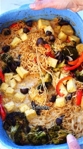 Ασιατικά noodles σε 5 λεπτά 🍜🥦