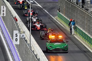 F2 Jeddah: Feature race suspended after start line shunt