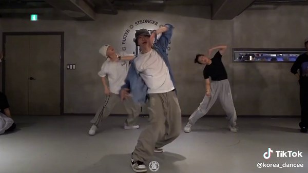 Tyla Water Dance: Embrace Korean Choreo