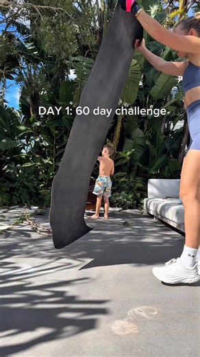 Workout 1/60 DONE! I’m locked in with over 2000 of you who are doing the 560 challenge with me!! This mornings sweaty shredder with a side of garden fishing👏🏼🔥 | Sarah's Day