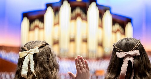 Who were sustained as new leaders at the April 2025 general conference?