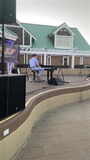 Josh Christina brought his one-man piano show to town and delighted us all with his talent, charisma and set list! Take a listen now. | Bethany Beach Events & Entertainment