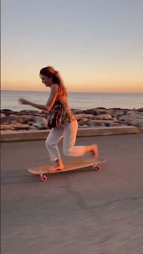 Dreamy Sunset Ride 🌅 Valeriya Gogunskaya 🛹