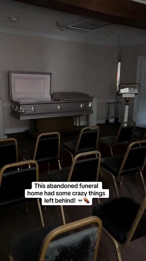 @places_forgotten explores this abandoned funeral home with crazy things left behind!😥 IG:places_forgotten #desertedplaces #deserted #abandoned #abandonedfuneralhome #abandonedplaces #lostplace #horrortok