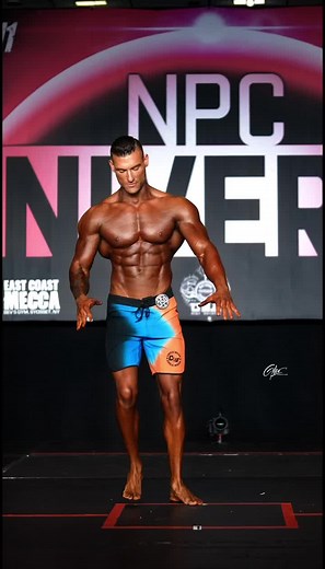IFBB Pro Bodybuilder Competes at NPC Universe