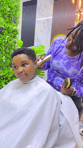 Experience Stunning Haircuts by Female Barbers