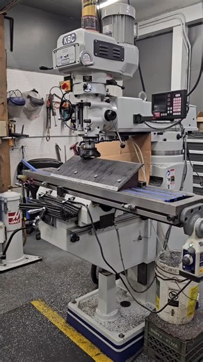 𝗢𝗰𝘁𝗮𝗻𝗲 𝗪𝗼𝗿𝗸𝗵𝗼𝗹𝗱𝗶𝗻𝗴 | Simple Chamfer Trick ◇ DIY Angle Blocks Our fabricators are able to set this up and make passes using the power feed while doing other work. | Instagram