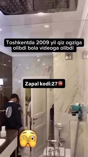 Zapalar on Instagram: "Kino kodi:26 日本利用压电地砖将脚步能量转化为电力。这些地砖能捕捉行走时的动能。当人们经过时,重量和动作会对地面施加压力, 导致地砖轻微弯曲并产生机械应力。瓷砖内部的压电材料将这种应力转化成电能。每一步释放的电量虽然较小,但当数百万脚步累积在一起时,就能产生足够的能量,为LED灯、显示屏和传感器供电。 #日本 #知识 #冷知识#科学#技术 你知道吗 推荐 创新能源未来 发电压电技术城市科技可再生能源绿色城市节能科技能源转换 科学知识 科技资讯 在像涩谷站这样的超级繁忙地点,每天约有240万次脚步为系统提供动能。这些电能可以被实时使用,也可以储存储备,从而减少对传统电力来源的依赖,推动城市绿色基础设施的发展。这种方式把日常行走变成真实可利用的能源,为未来智慧城市带来了可持续解决方案。"