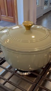 MÜELLERHOME 4.5 QT Enameled Cast Iron Dutch Oven, Heavy-Duty Casserole Dish and Braiser Pan with Lid, Oven-Safe up to 500° F & Across All Cooktops, Housewarming Gifts New Home, Emerald