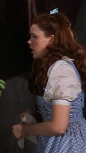 Learn how artists used AI techniques including super resolution, outpainting, and performance generation to help make 𝘛𝘩𝘦 𝘞𝘪𝘻𝘢𝘳𝘥 𝘰𝘧 𝘖𝘻 𝘢𝘵 𝘚𝘱𝘩𝘦𝘳𝘦 possible. Watch the full video on YouTube. 🎟️: https://bit.ly/WOZAIVFXVideoFB | Sphere